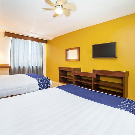 Capital O Hotel Casa Blanca Celaya  Eksteriør billede