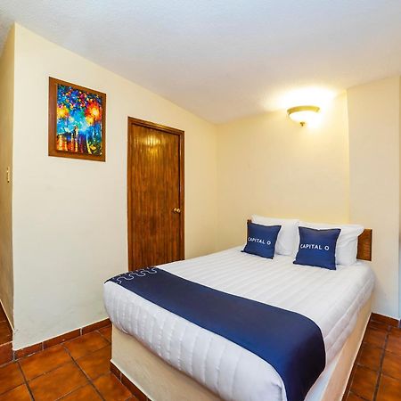 Capital O Hotel Casa Blanca Celaya  Eksteriør billede