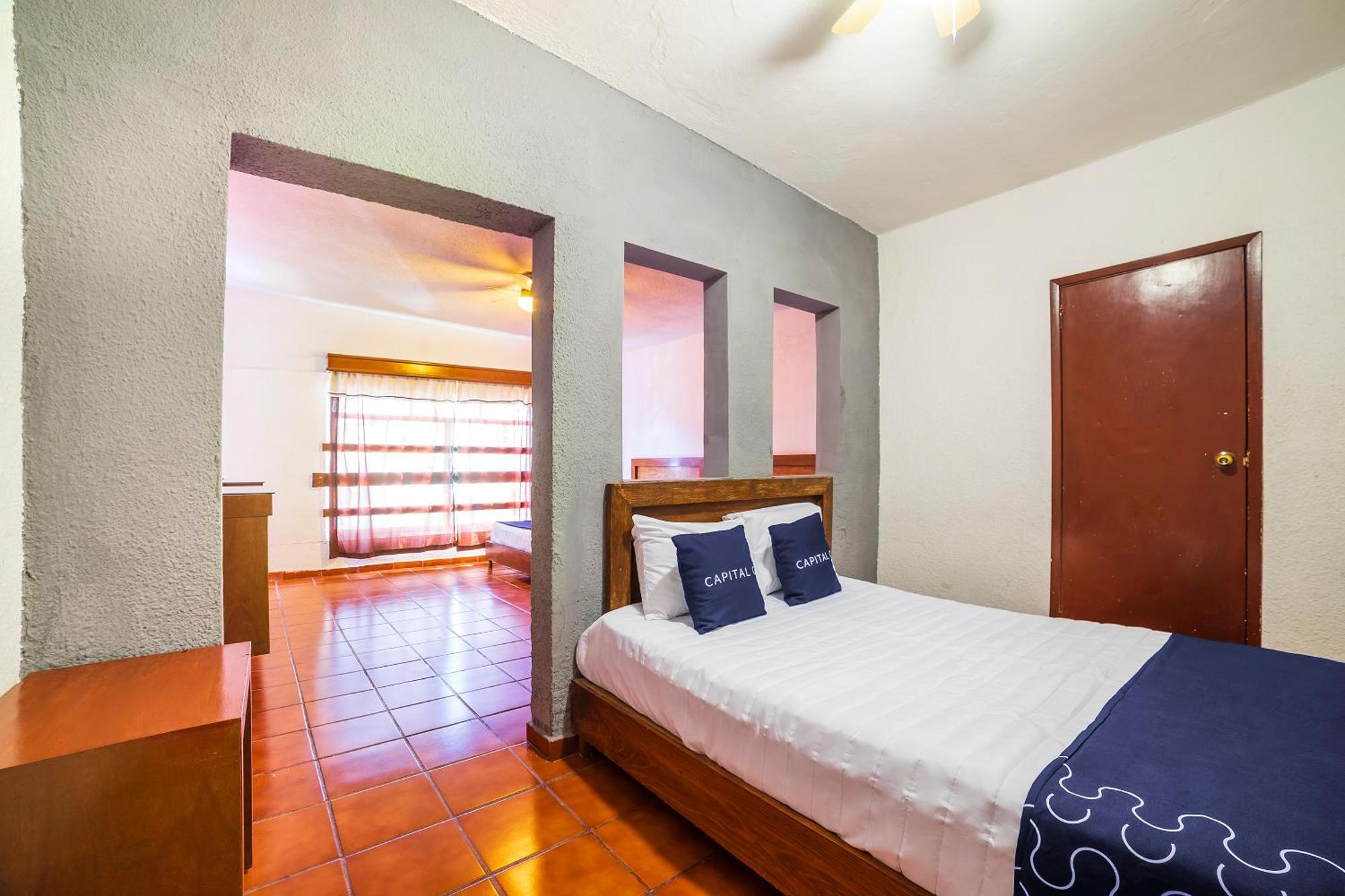 Capital O Hotel Casa Blanca Celaya  Eksteriør billede
