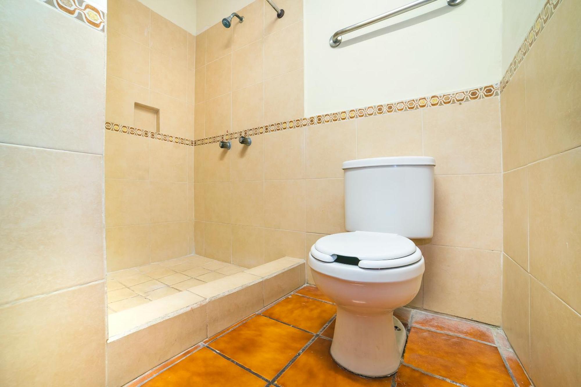Capital O Hotel Casa Blanca Celaya  Eksteriør billede