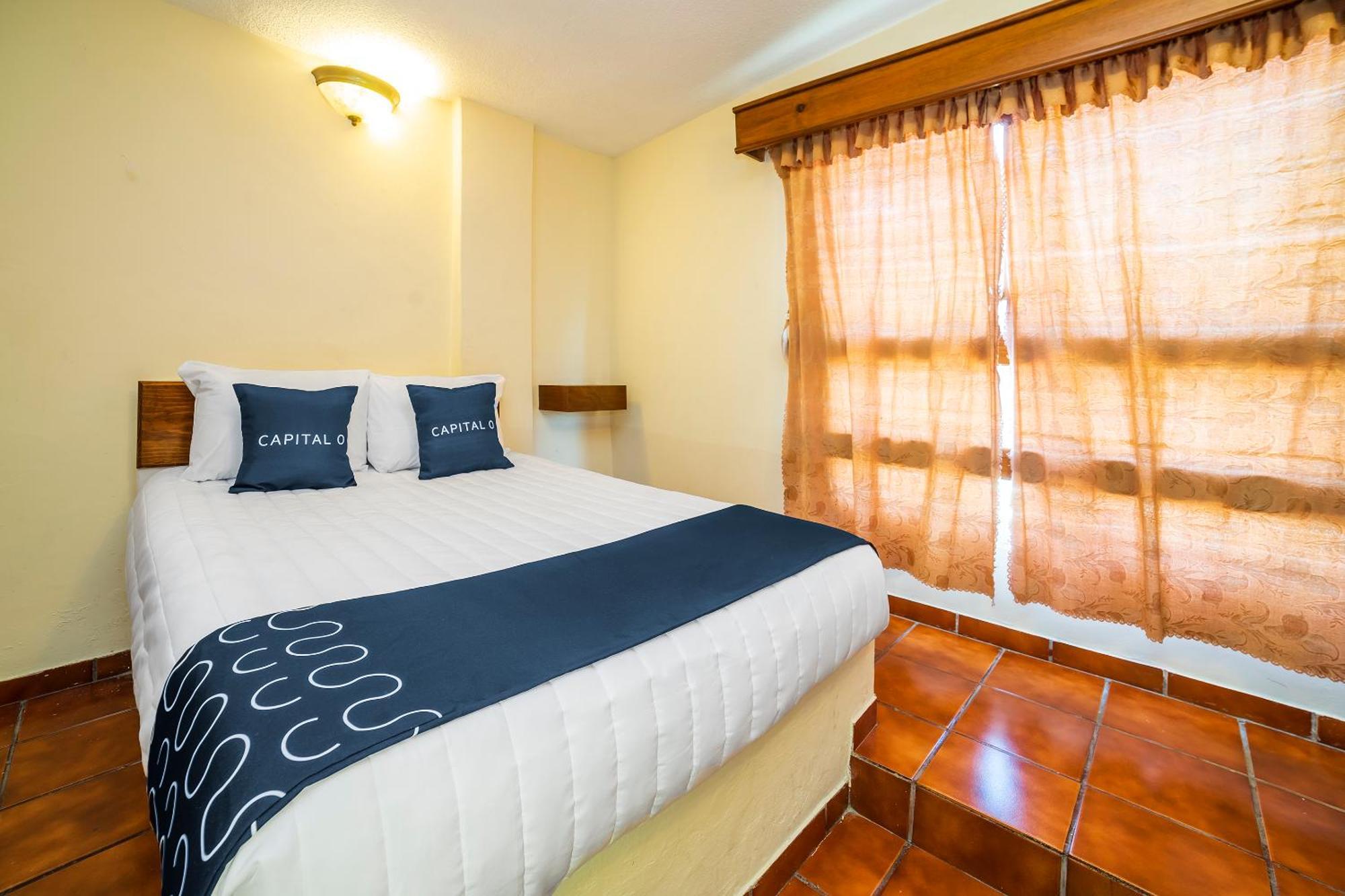 Capital O Hotel Casa Blanca Celaya  Eksteriør billede