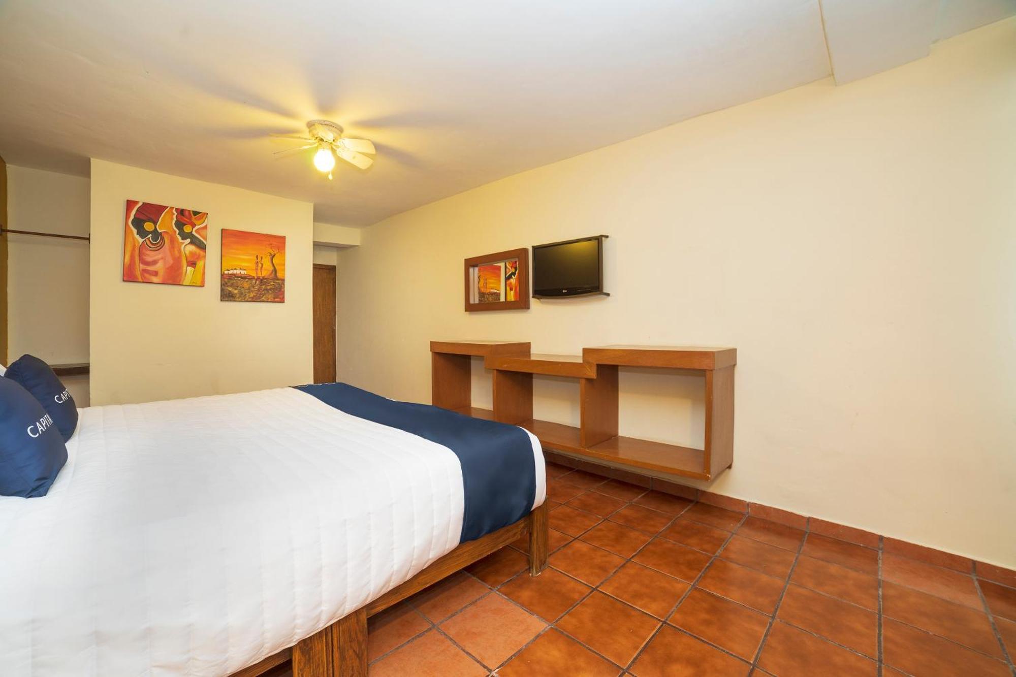 Capital O Hotel Casa Blanca Celaya  Eksteriør billede