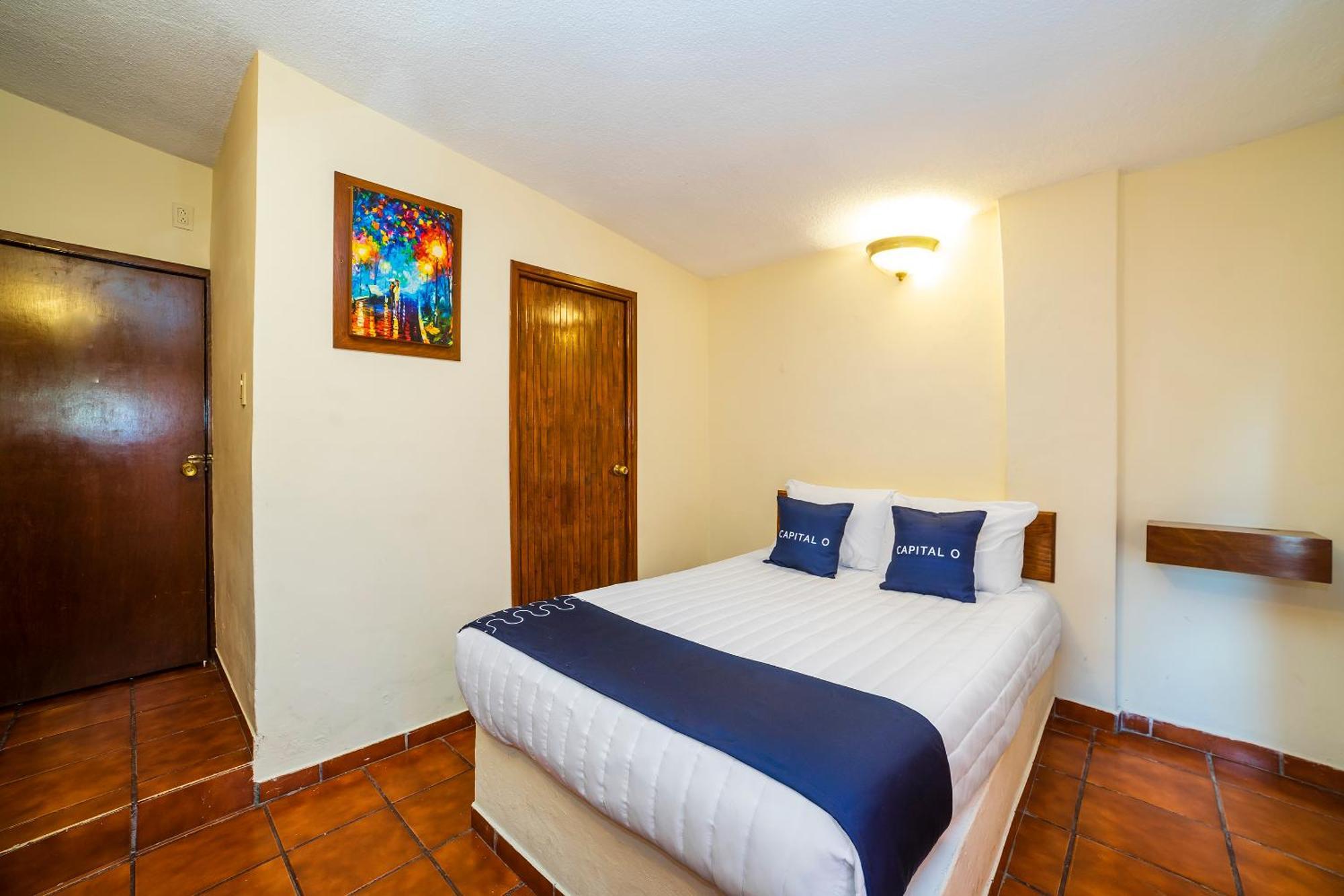 Capital O Hotel Casa Blanca Celaya  Eksteriør billede