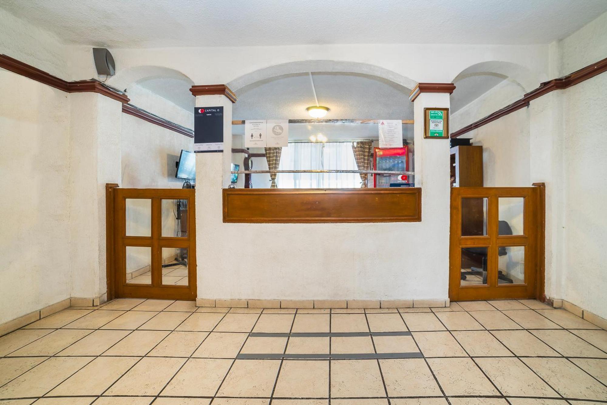 Capital O Hotel Casa Blanca Celaya  Eksteriør billede