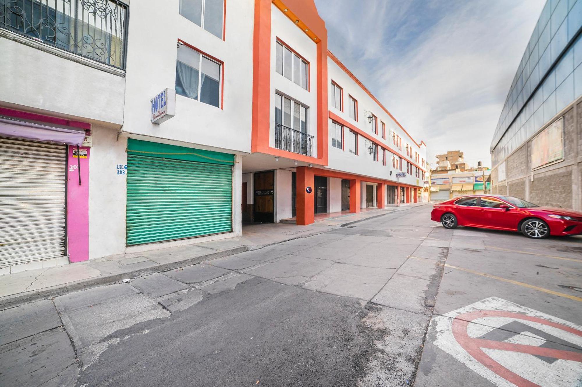 Capital O Hotel Casa Blanca Celaya  Eksteriør billede